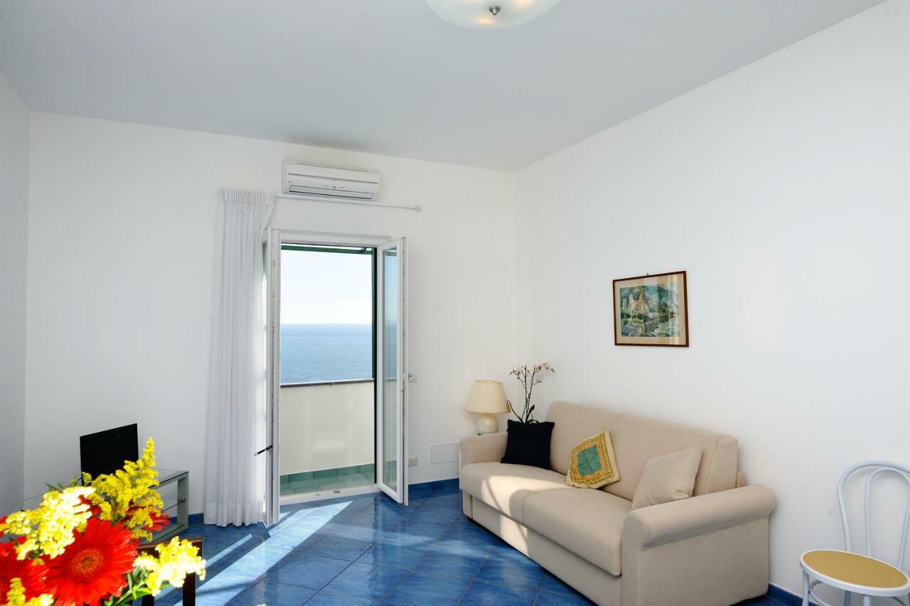 Amalfi Blue Flowers A Exterior foto